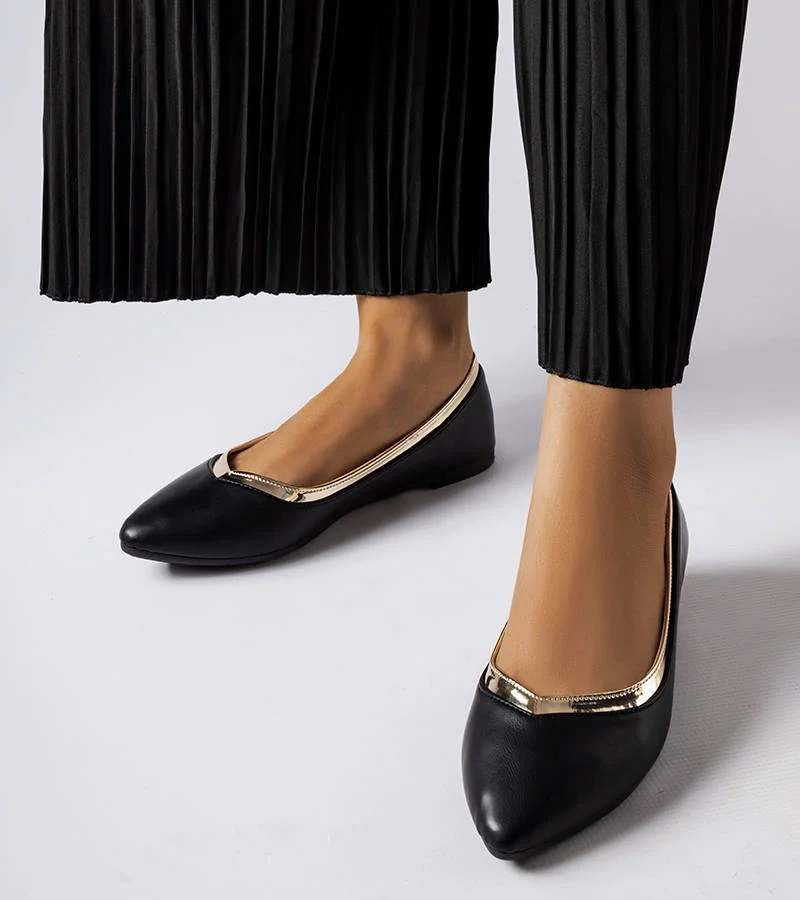 Balerini negri cu nasul ascuțit de Vittorio