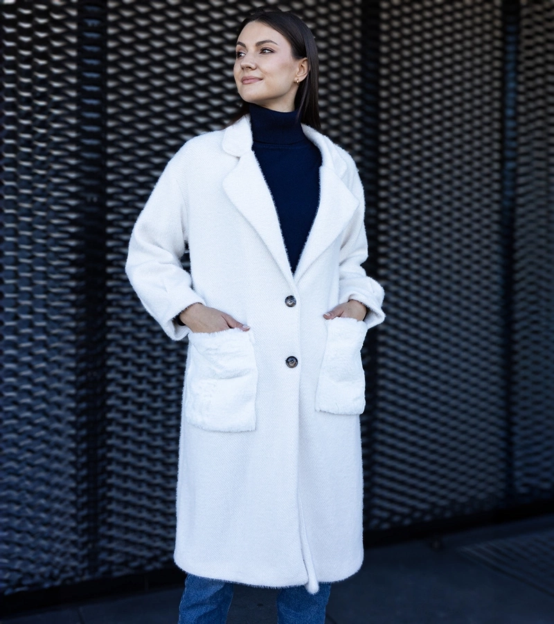 Plasă lungă albă cu buzunare de pluș Badra.