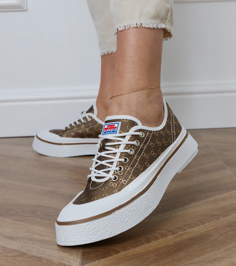 Adidași maro de damă cu platformă Greta