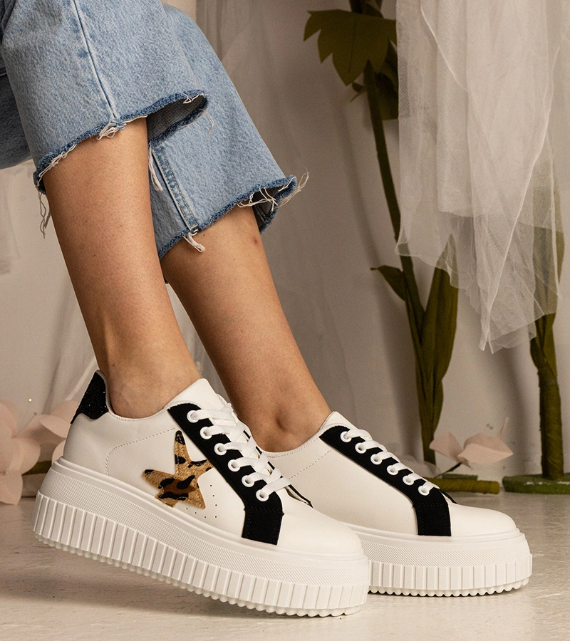 Adidași alb-negru decorați cu sclipici și stea Taleda