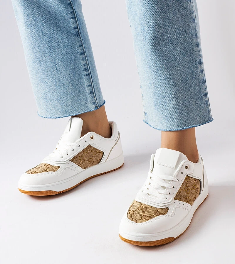 Adidași albi cu monogramă Isidora