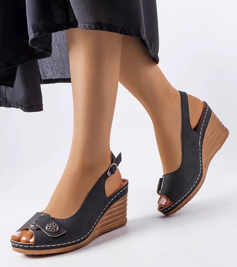 Sandale negre cu platformă Sheridan