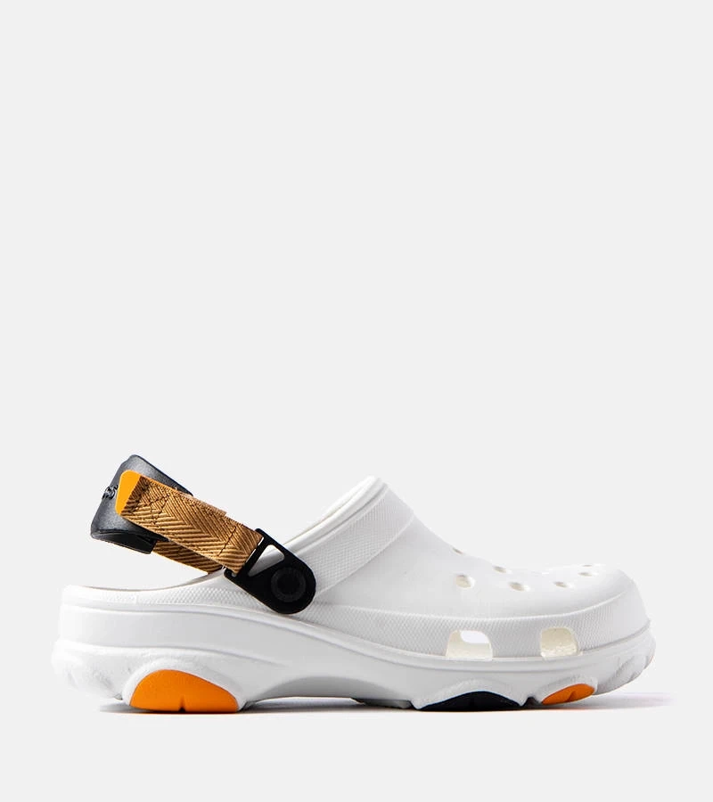 Șlapi Crocs perforați albi