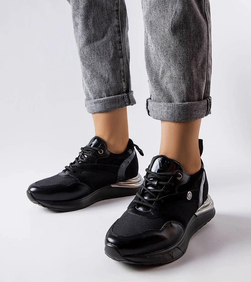 Adidași negri Vinceza