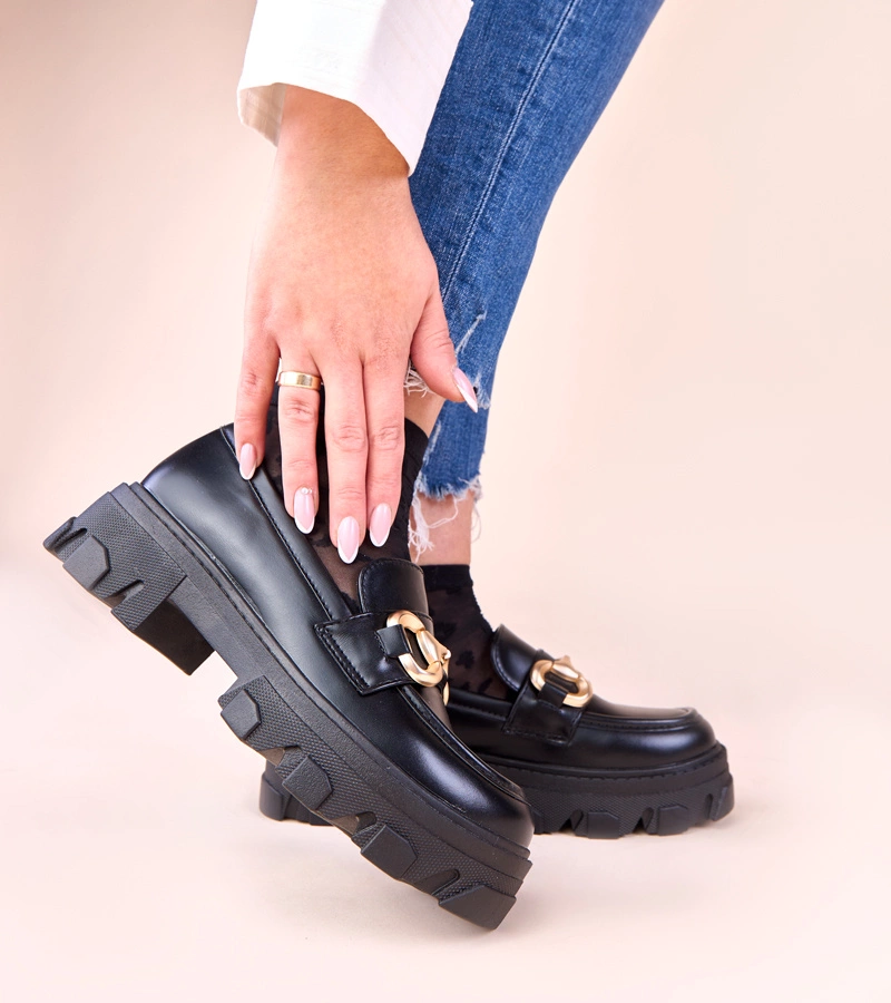 Mocasini negri cu ornament auriu Ruben