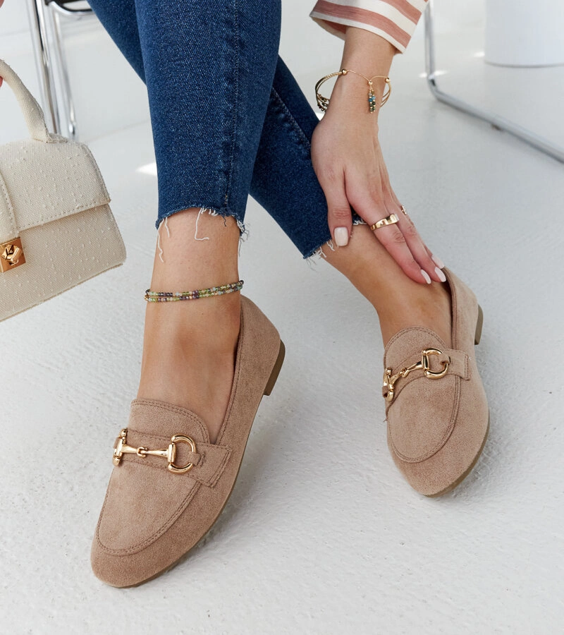 Mocasini maro cu cataramă Erminia