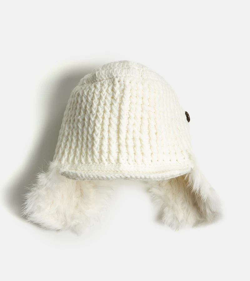 Șapcă albă cu antifoane pentru urechi Zora