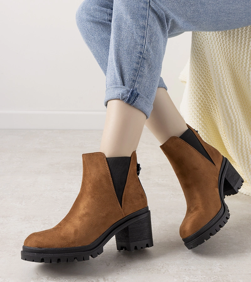 Cizme stiletto camel de la Cissy