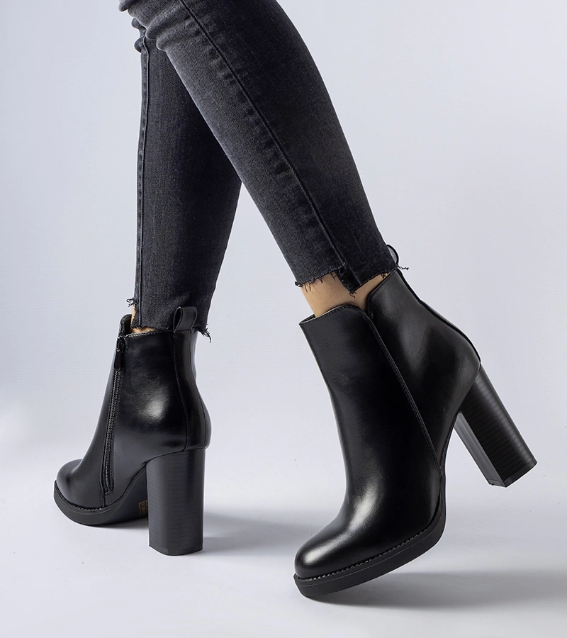 Botine negre căptușite cu toc Sambruson