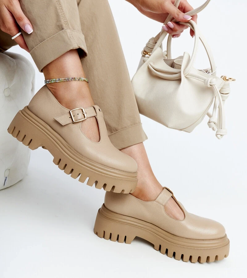 Pantofi de piele maro închis de la Karino