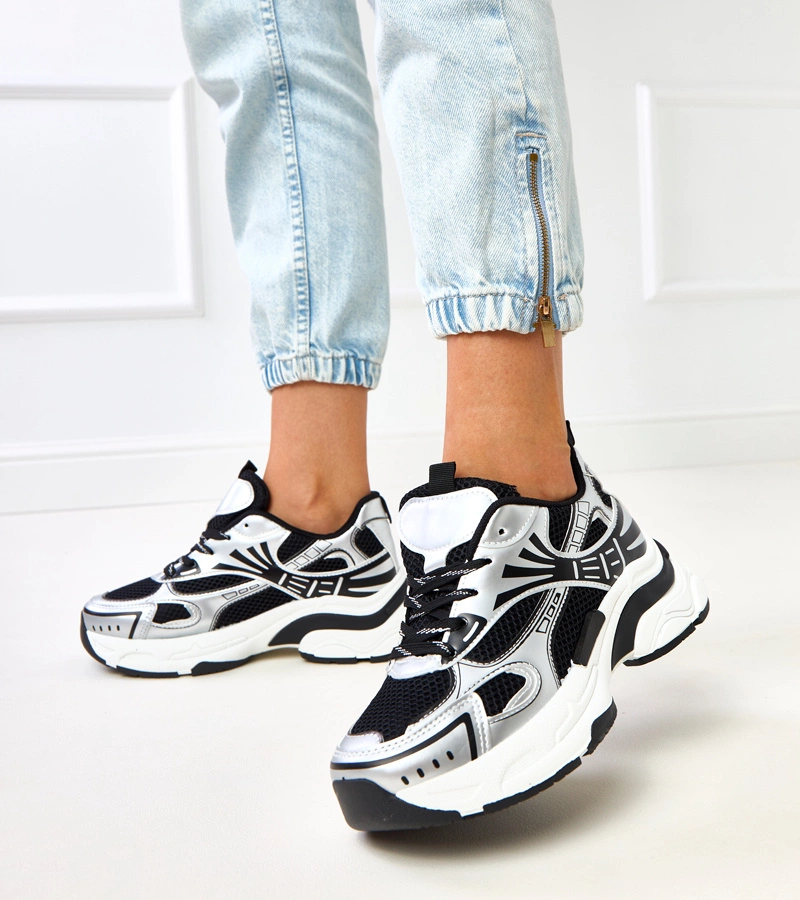 Adidași sport negri cu talpă masivă Tims