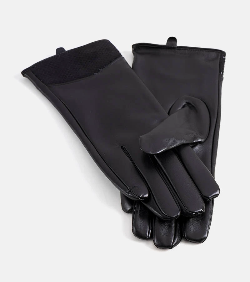 Mănuși negre izolate Moure