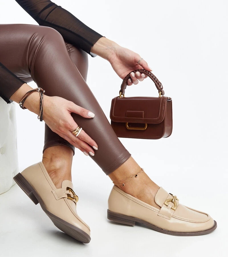 Mocasini bej cu clema Lea