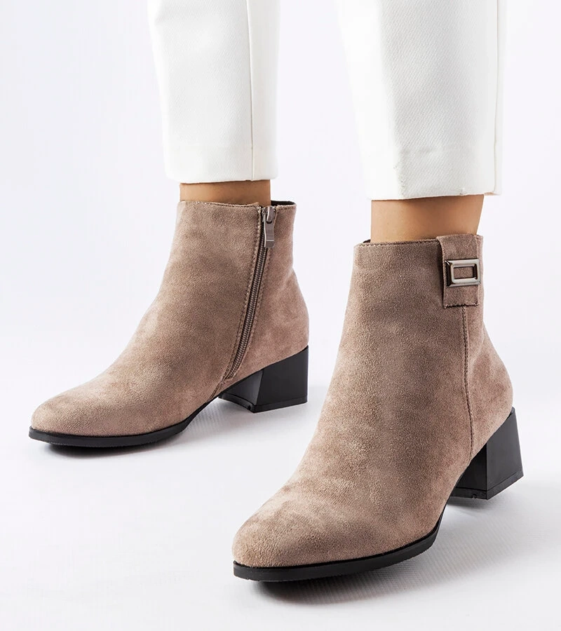 Cizme stiletto joase izolate gri Macomb