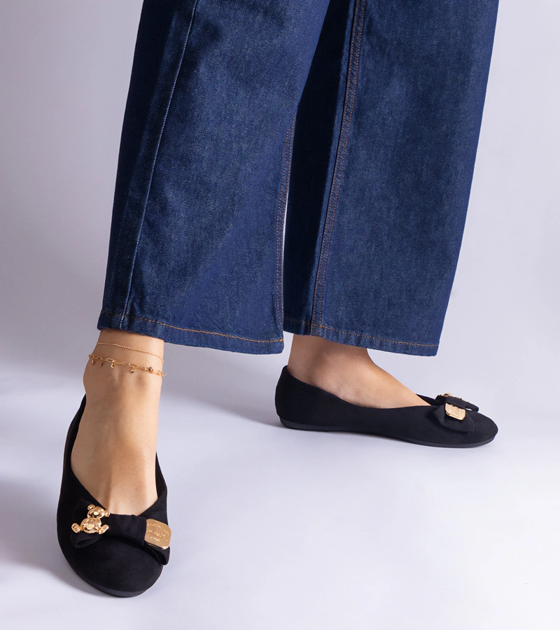 Balerini negri decorați cu fundiță și broșă Esdras