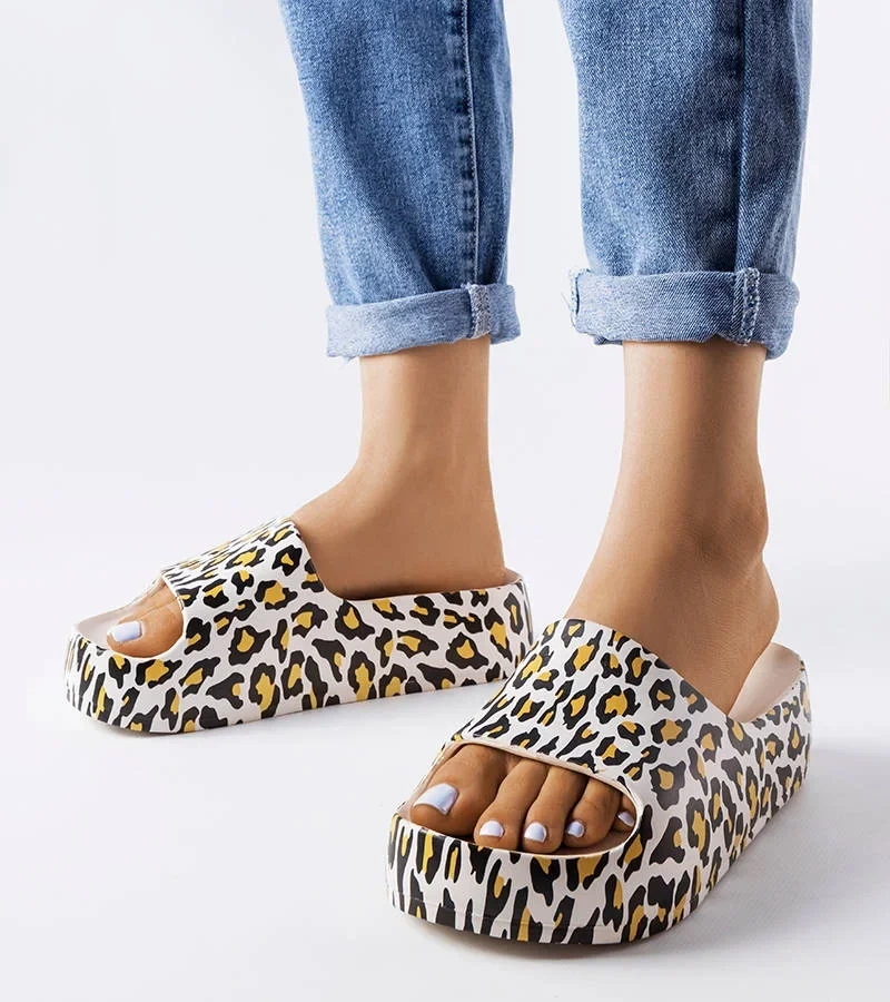 Galena flip-flops cu platformă leopard alb SD8292-1 WHITE/YELLOW