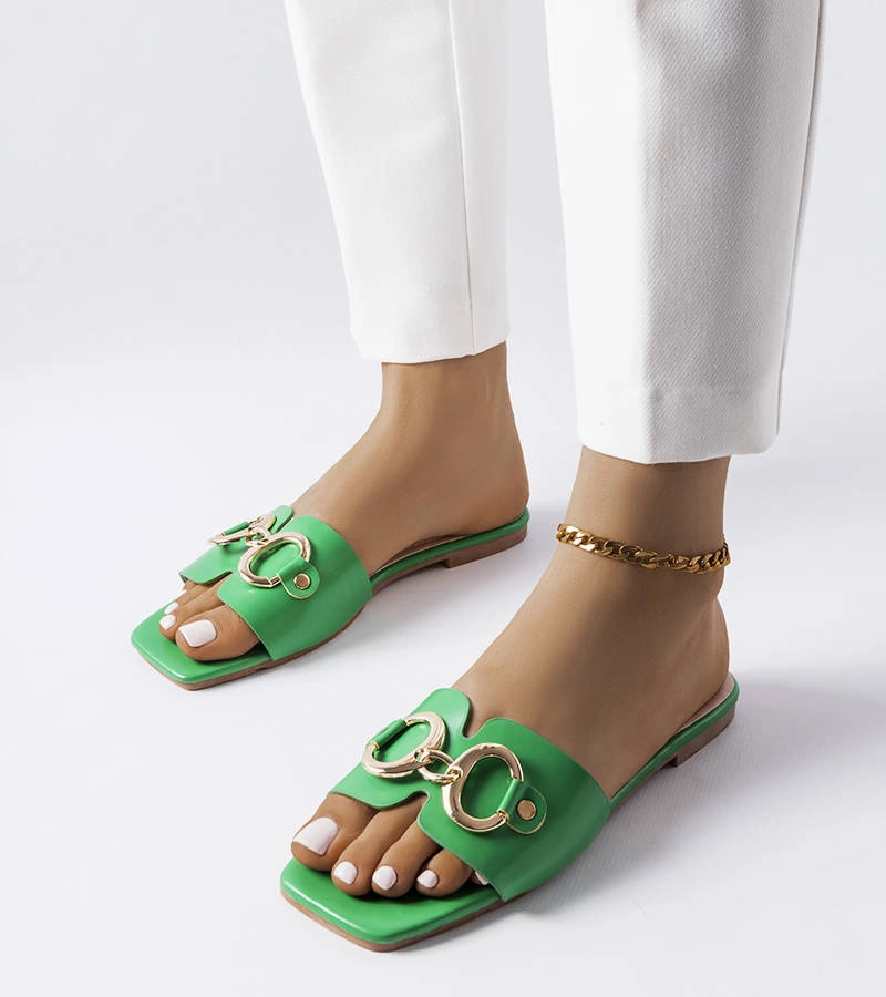 Șlapi eleganți verzi cu lanț Corbin