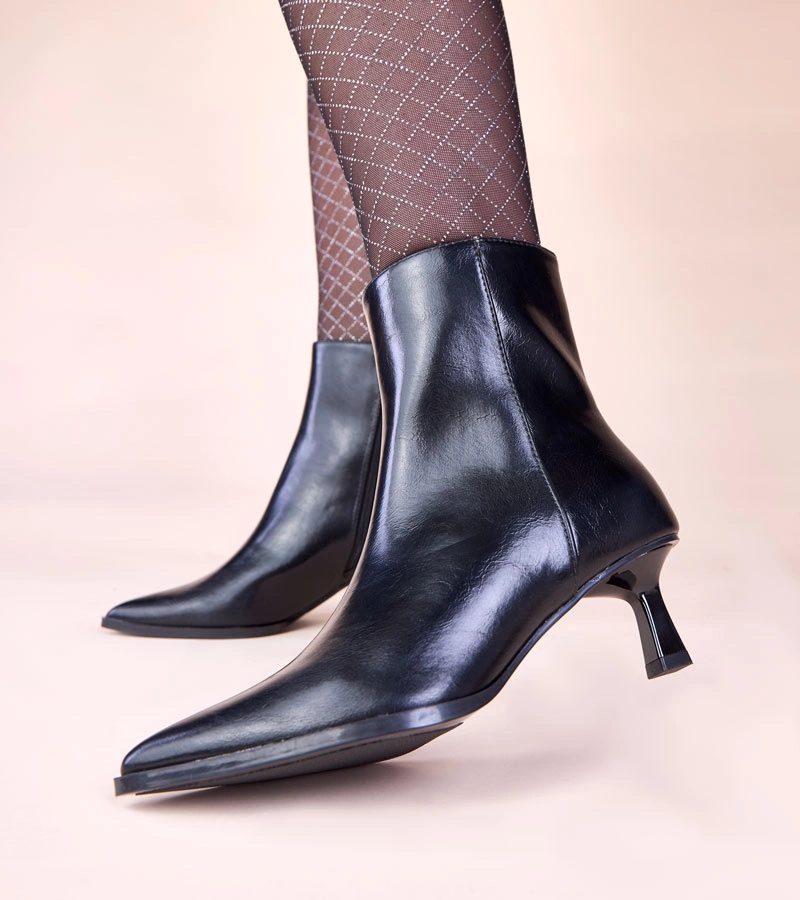 Botine negre cu toc cui tip kitten Mordi