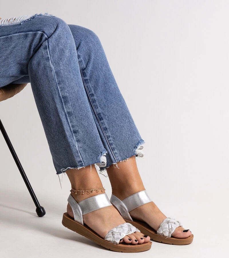 Sandalele de argint Aldona