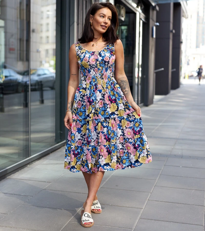 Rochie midi albastră cu flori Kiera