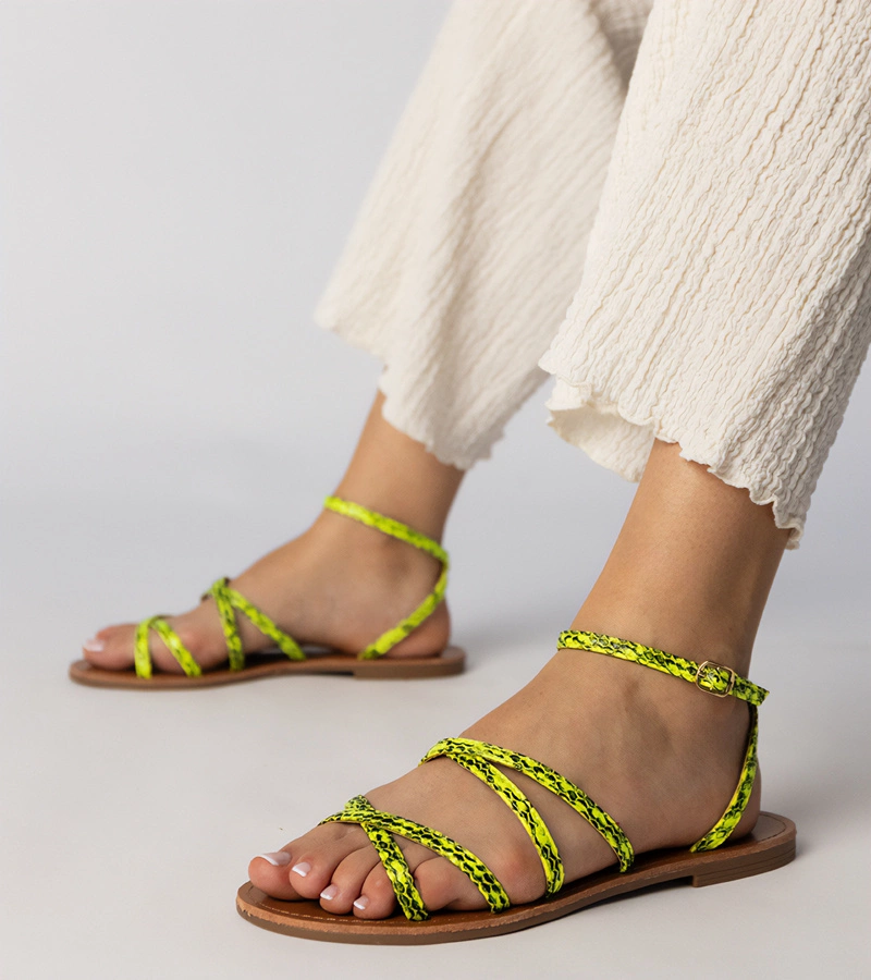 Sandale galbene cu talpă joasă Kates