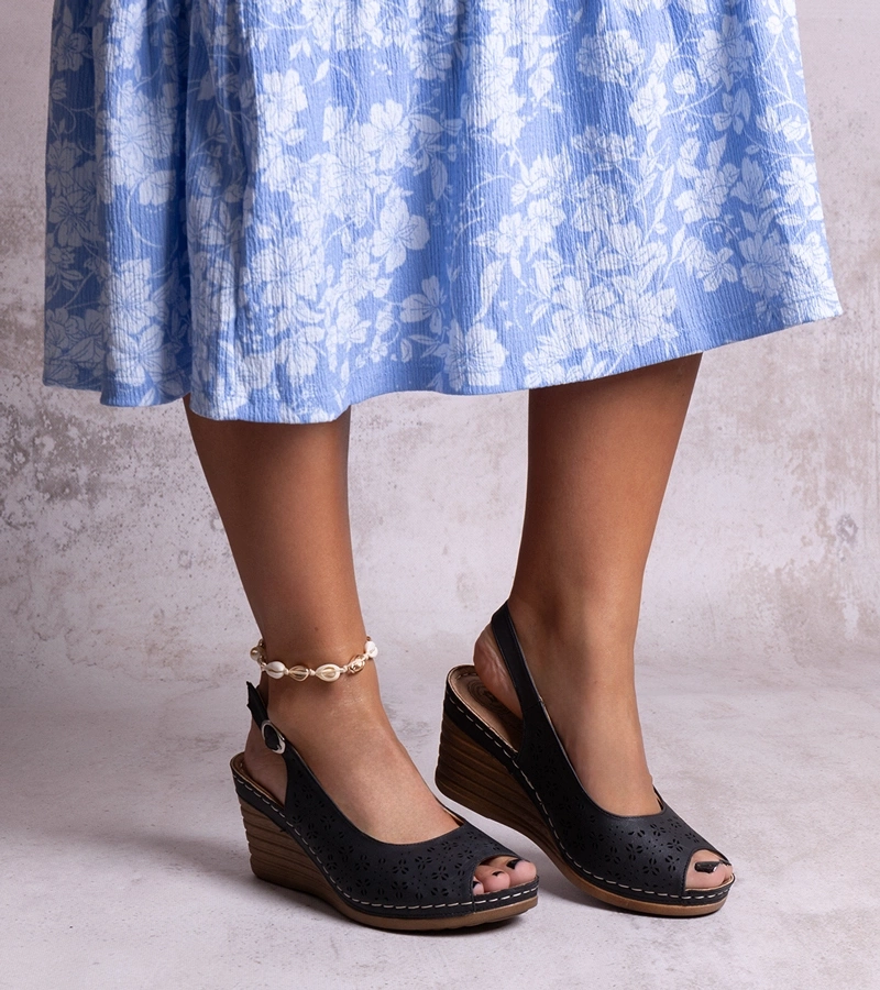 Sandale negre cu platforma Sakna