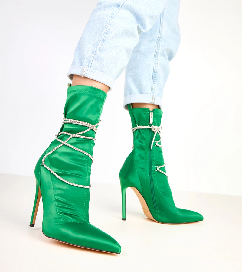 Botine verzi din satin cu toc subțire decorate cu cristale Tolnai