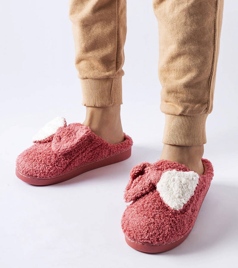 Papuci călduroși de culoare roz închis cu fundiță Delfio