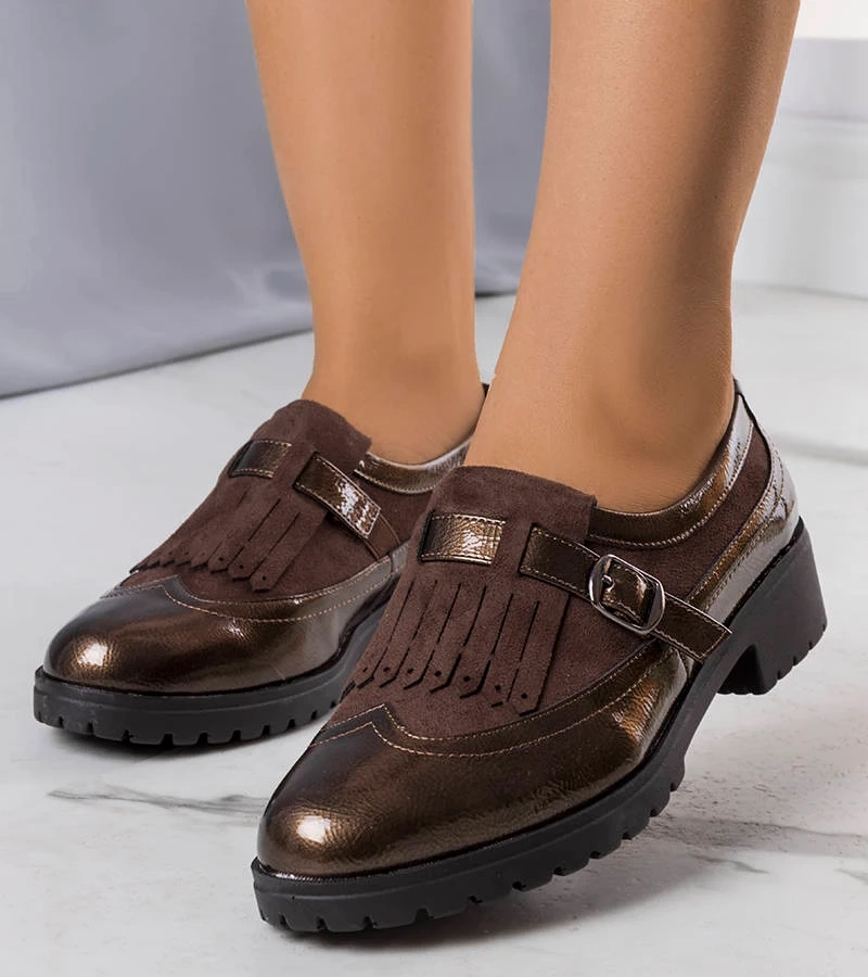 Pantofi Eliers lăcuiți maro