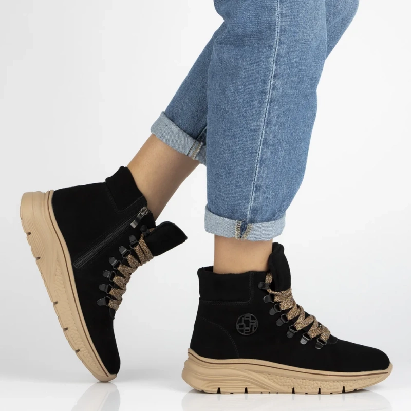 Ghete negre din piele întoarsă naturală cu șiret decorativ Grega