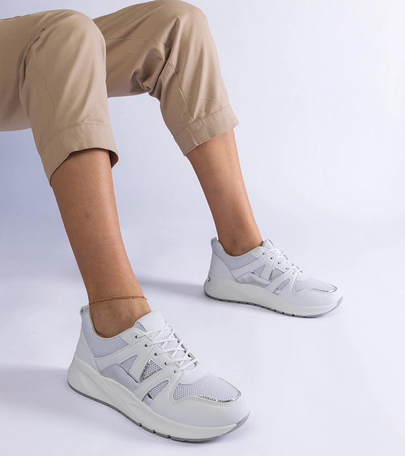 Adidași albi cu talpă groasă Sierra