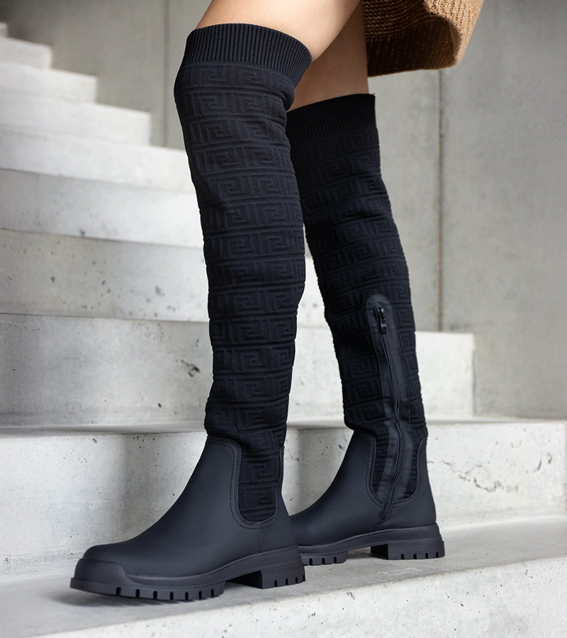 Cizme negre din material cu finisaj mat Scarlett