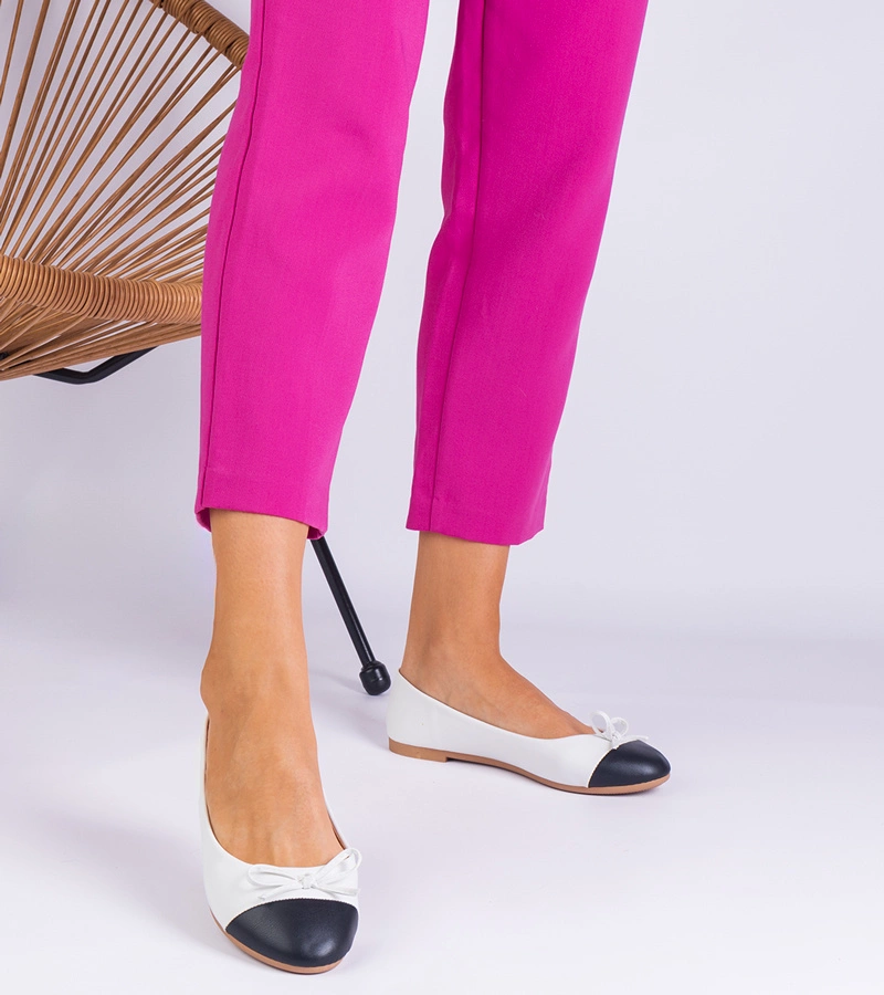 Balerini albi cu fundiță și vârf negru Pikolo