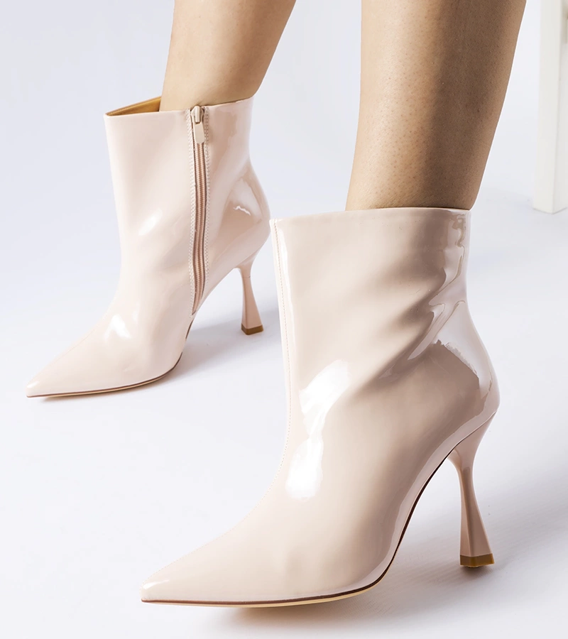 Botine bej lacuite cu toc inalt Dionisi