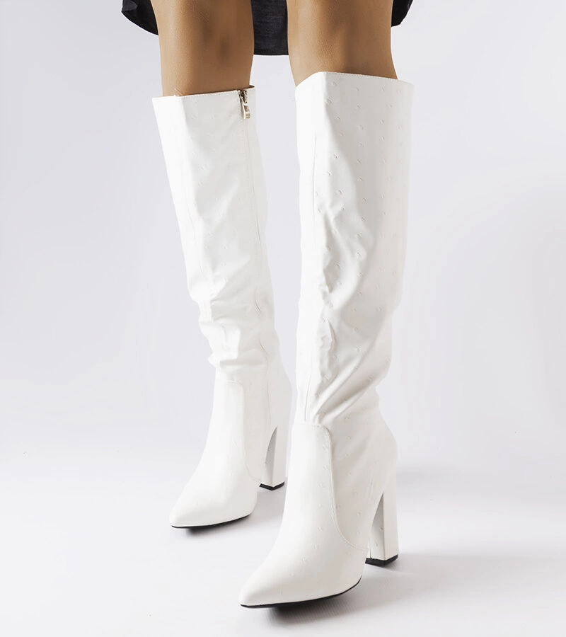 Cizme albe în relief cu post Delfina