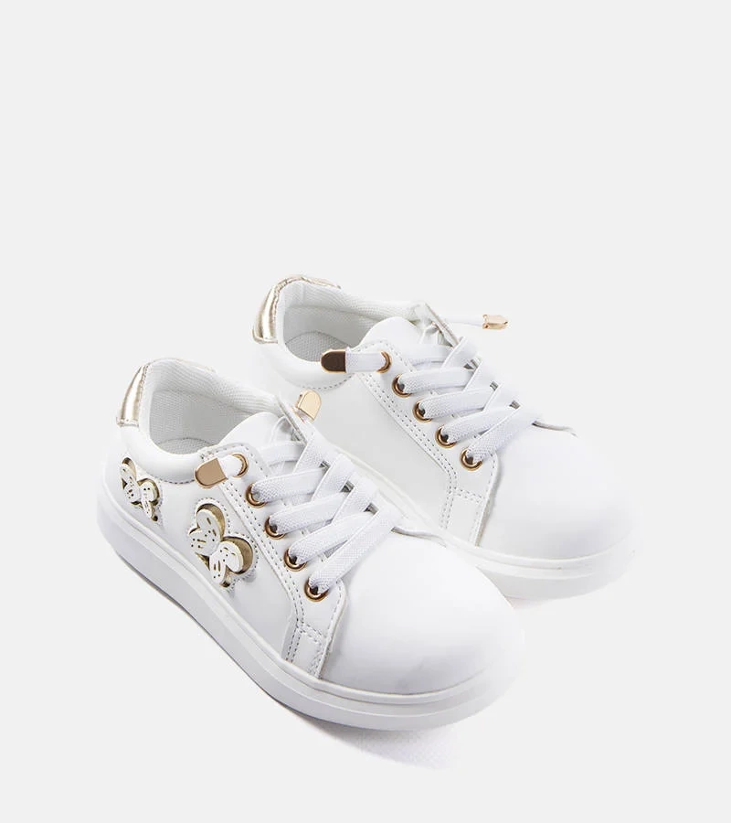 Adidași roz împodobiți cu fluturi de Senapus