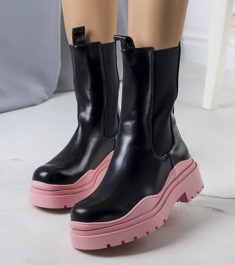 Cizme negre pe talpă roz Jadiel