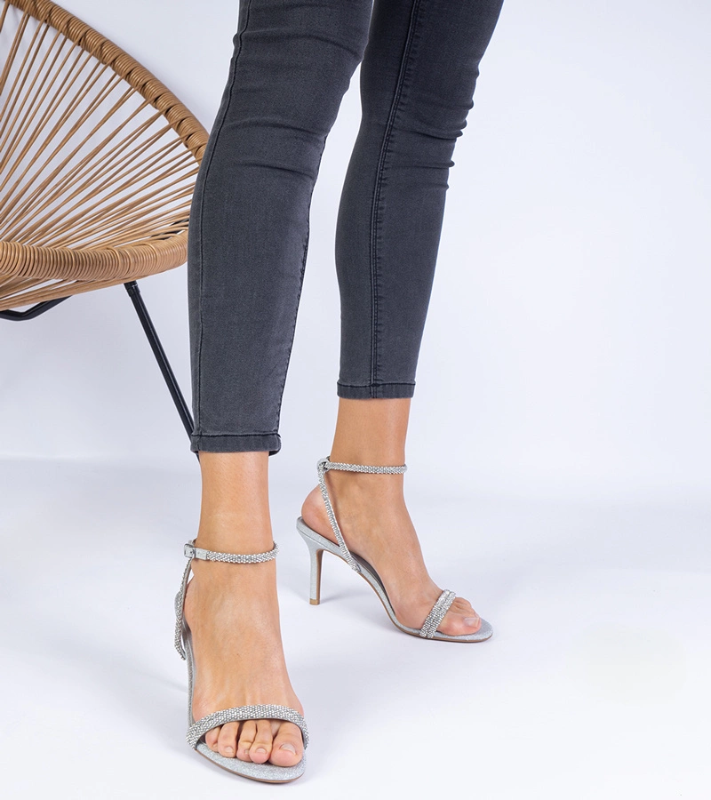 Sandale elegante argintii cu toc decorate cu zirconii Paleriz