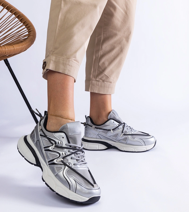 Adidași de damă argintii cu talpă masivă Colunga