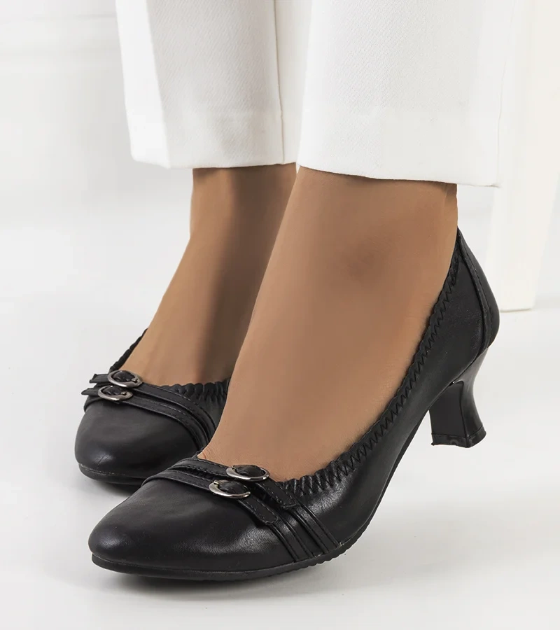 Pantofi negri cu talpă de cauciuc Kopi