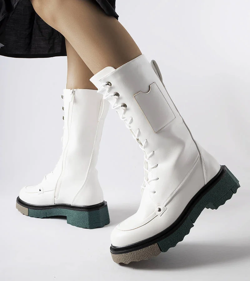 Traperi albi înalți din Nebida