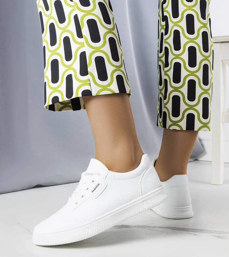 Adidași sport Leroux albi