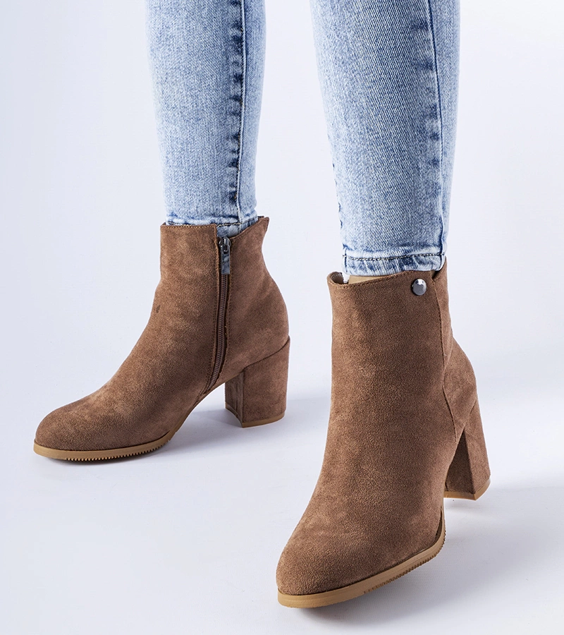 Cizme maro cu toc mic din piele ecologică Risano