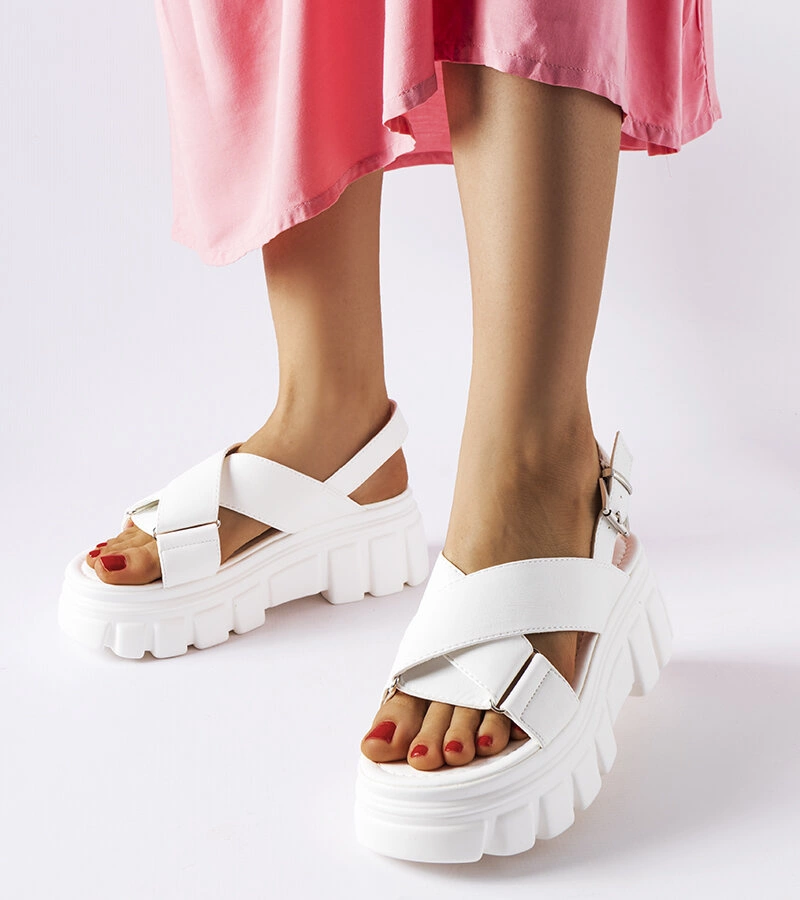 Sandale elegante albe cu platformă Torriana