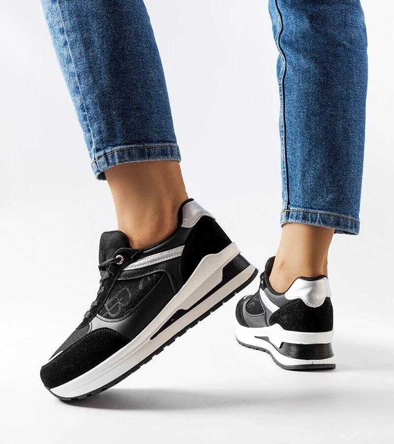 Adidași negri cu inserție Genovesee