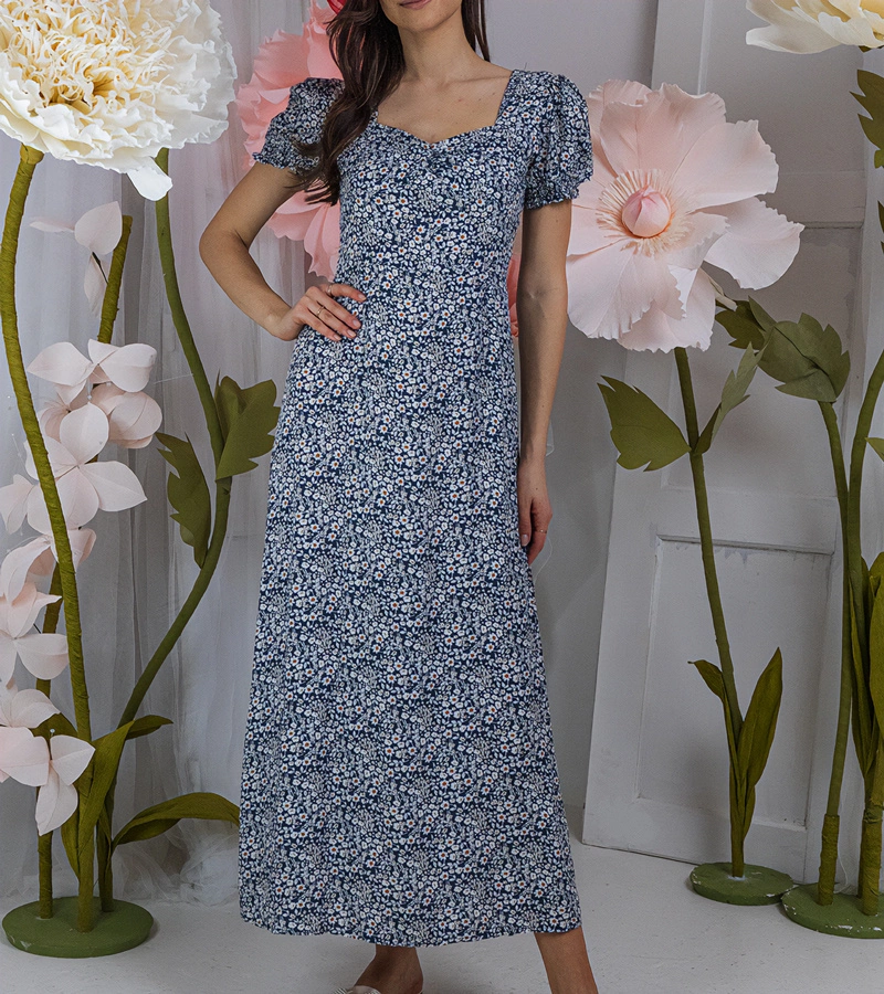 Rochie maxi albastră cu decolteu Amande