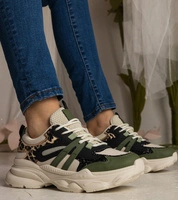 Negru || Verde