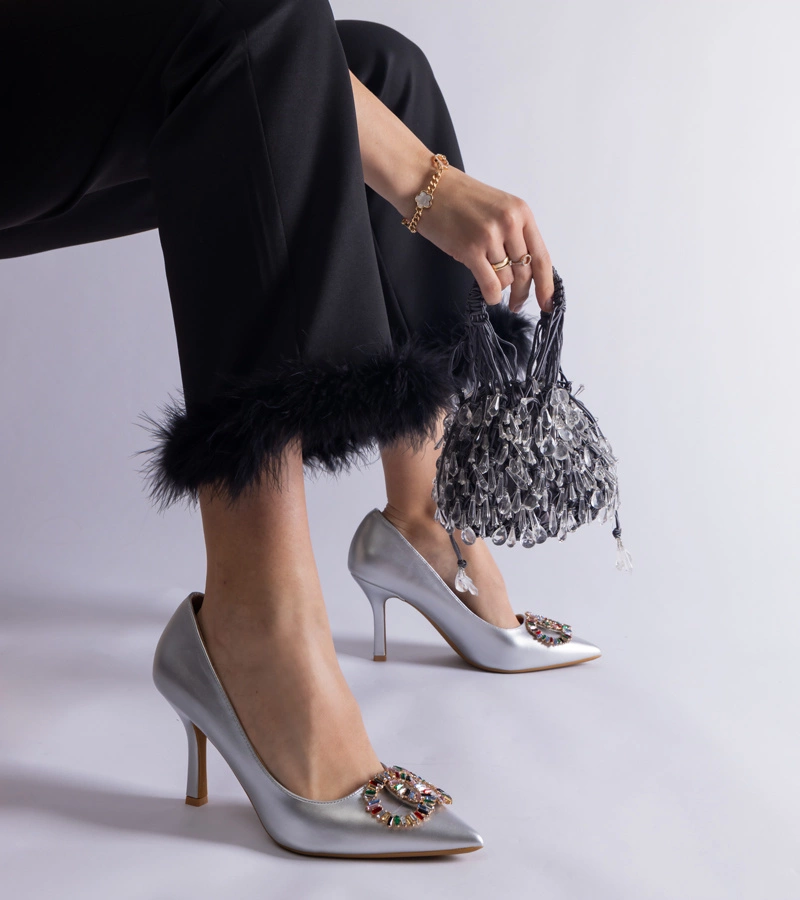 Callsa pantofi argintii decorați cu zirconii colorate