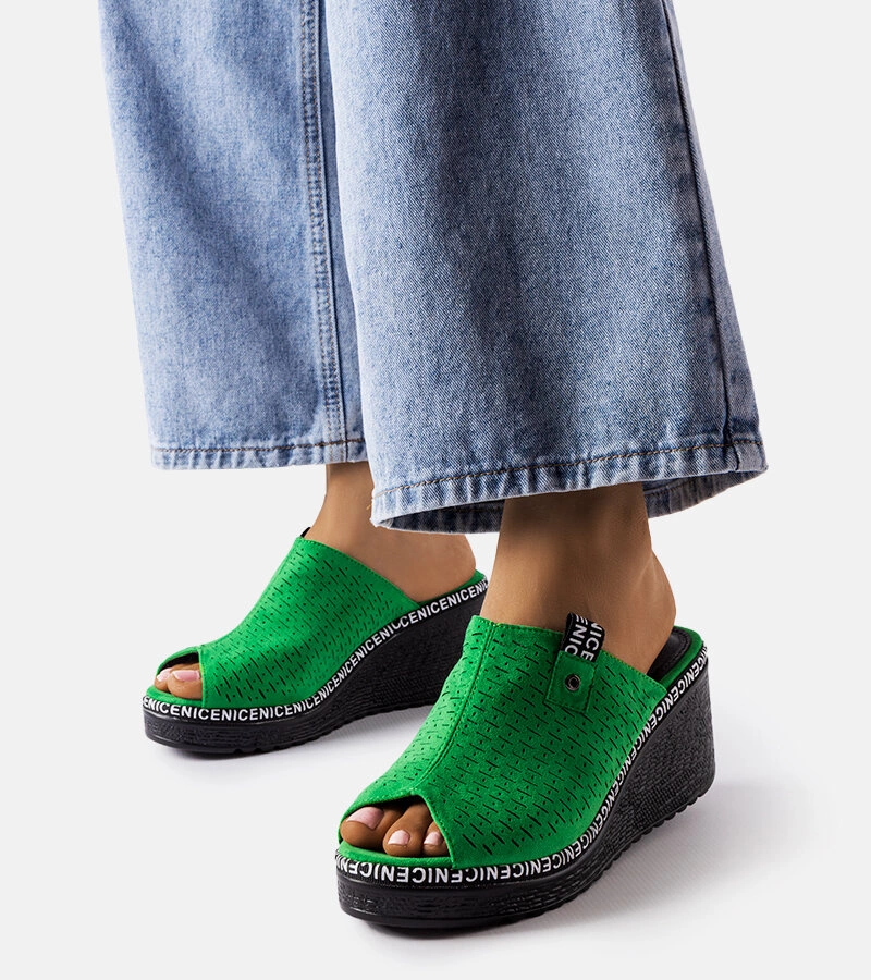 Zelone flip-flops pe tocuri înalte 23-10907 BEIGE