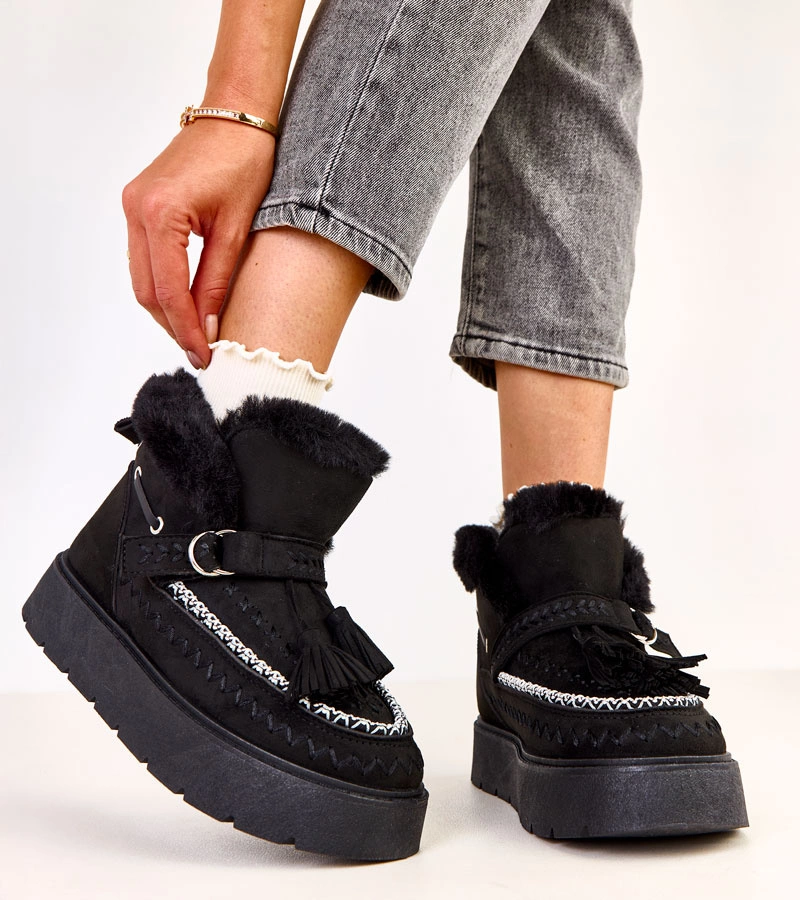 Cizme de zăpadă negre pe platformă cu franjuri Maurisa